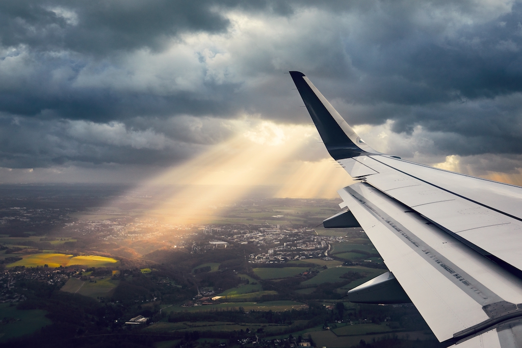 3 najpopularniejsze mity na temat podróżowania samolotem